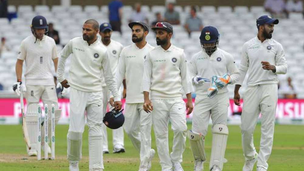 কোহলীরা এই মাঠে আগে ২ বার খেললেও এক বারও জিততে পারেননি। এমনকি এই মাঠে সব চেয়ে কম রান ভারতই করেছিল। ইংল্যান্ডের বিরুদ্ধে ১৭৮ রানে শেষ হয়ে গিয়েছিল মহেন্দ্র সিংহ ধোনির ভারত। সব চেয়ে বেশি রানের রেকর্ড ইংল্যান্ডের ঝুলিতে।