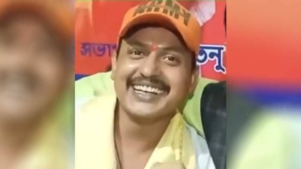 দেবাশিস আচার্য। 