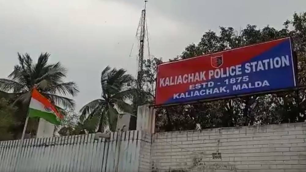 বাবা, মা, ঠাকুমা, বোনকে খুন করে জলের ট্যাঙ্কে দেহ, কালিয়াচকে গ্রেফতার অভিযুক্ত তরুণ