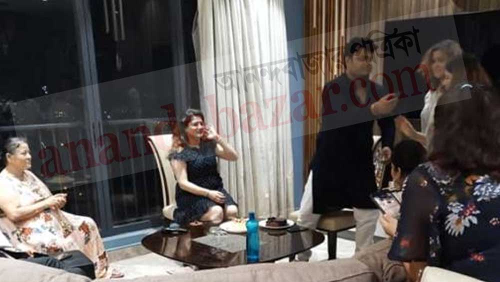 নতুন প্রেমিক অভিরূপের জন্মদিনে কী করলেন শ্রাবন্তী? জানল শুধু আনন্দবাজার অনলাইন