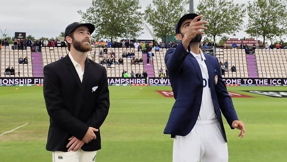 সরাসরি: নিউজিল্যান্ডের পেসারদের সামলে ওপেনিং জুটিতে ভালই খেলছেন রোহিত এবং শুভমন