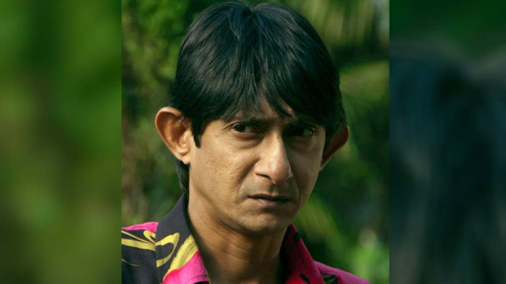 স্বামীর এই একতরফা প্রেম নিয়ে কোনওদিন মাথা ঘামাননি পিঙ্কি। পিঙ্কির সঙ্গে ২০১৭ সালে বিয়ে করেন কাঞ্চন। ওই সময় দু’জনে ‘সংসার সুখের হয় রমণীর গুণে’ ধারাবাহিকে একসঙ্গে অভিনয় করতেন। শ্যুটিং সেটেই একে অপরকে ভাল লেগে গিয়েছিল তাঁদের।