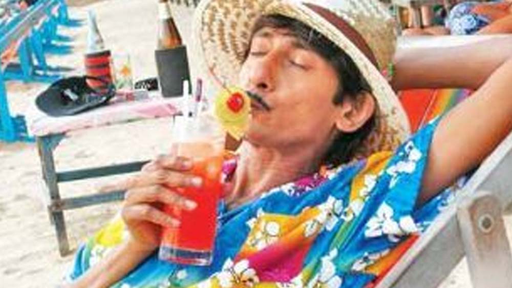 এ বার কাঞ্চনের বিরুদ্ধে সরাসরি থানায় মানসিক নির্যাতন এবং হেনস্থার অভিযোগ করলেন তাঁর স্ত্রী-ই। অভিযোগে নাম রয়েছে বান্ধবী শ্রীময়ীরও।