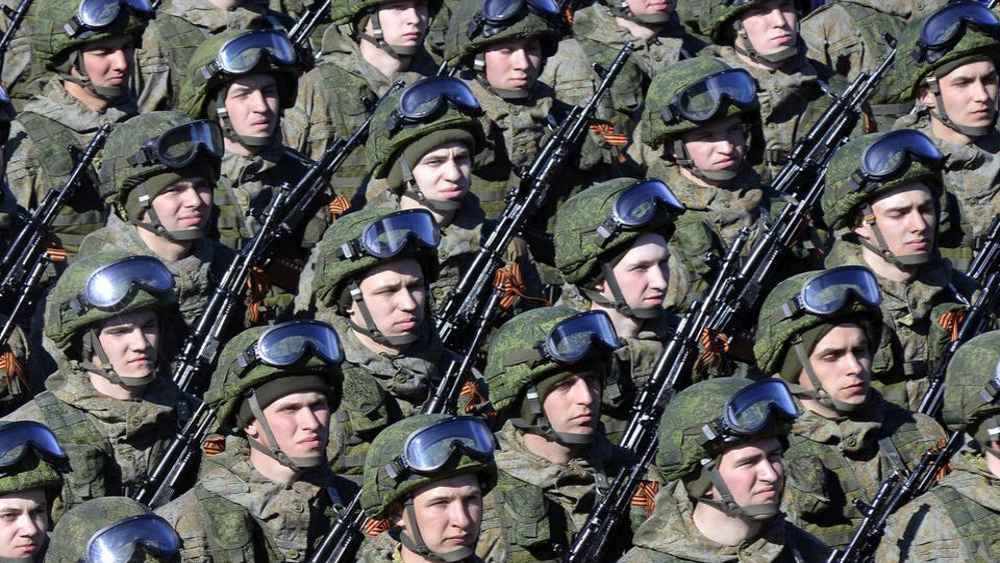 রাশিয়া বিশ্বের বৃহত্তম সেনাশক্তিগুলির অন্যতম। সেনার সংখ্যায় তো বটেই, ক্ষমতার জোরেও বিশ্বের অন্যতম সেরা এই দেশের সেনাবাহিনী।