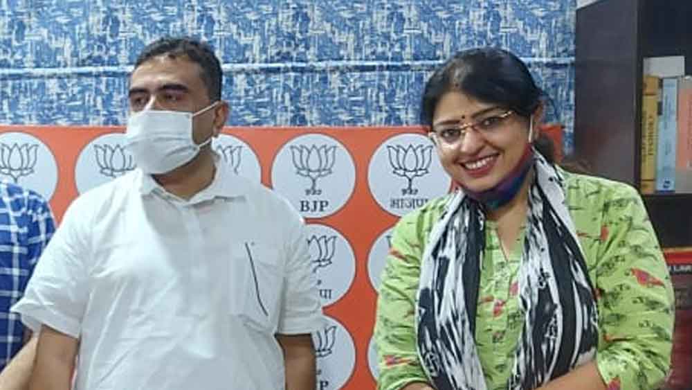 রবিবার প্রিয়ঙ্কা-সহ অন্য আইনজীবীদের সঙ্গে বৈঠক করেন শুভেন্দু।