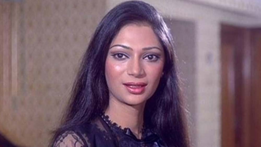 সে সময়ে যা একপ্রকার নিষিদ্ধ ছিল ভারতীয় সিনেমাতে। ছবির শ্যুটিংয়ের বেশির ভাগই হয়েছিল উত্তর ভারতে। ‘কমলা:রূপী সিমির নগ্ন দৃশ্যের খবর প্রকাশ্যে আসার পরই সমালোচনার ঢল নামে।