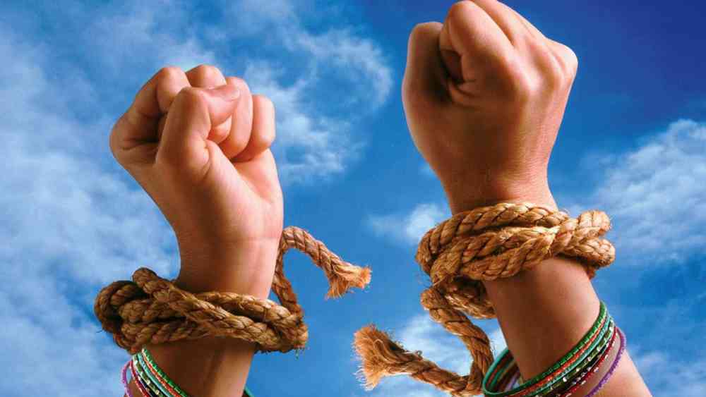 খুব শিগগিরই সমাজসেবায় তাঁর স্নাতকোত্তর সম্পূর্ণ হবে। সেই ডিগ্রি তাঁর আত্মবিশ্বাসকে আরও বাড়াবে বলে মনে করেন খুশবু।