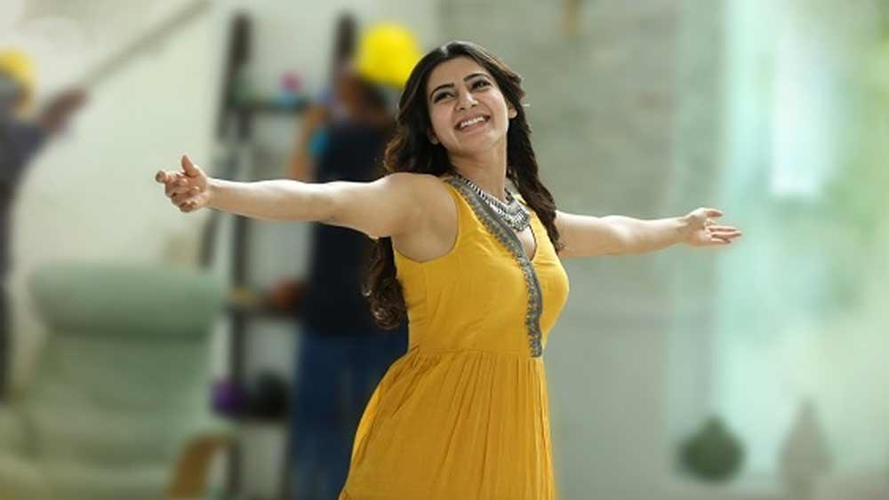 ৩৪ বছরের এই অভিনেত্রীর অভিনয় শুরু ২০১০ সালে গৌতম মেননের একটি তেলুগু ছবিতে। ছবিটি মুক্তি পাওয়ার পর যথেষ্ট প্রশংসা কুড়োন সামান্থা।