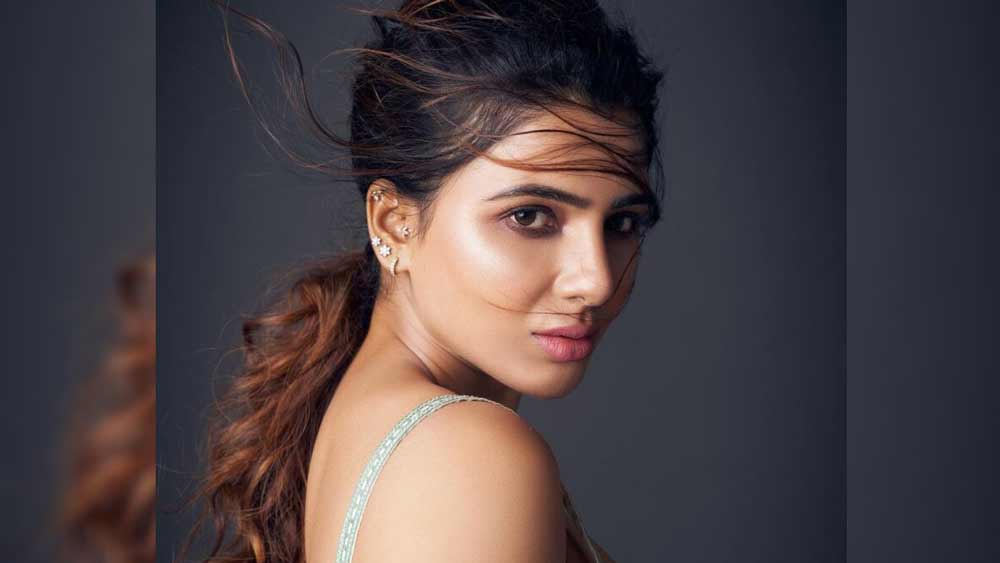 একটা সময় সামান্থা হাল ছেড়ে দিয়েছিলেন। ইন্ডাস্ট্রি ছেড়ে দেবেন ভেবে নিয়েছিলেন। ঠিক তখনই লড়াকু সামান্থা যেন তাঁকে হার না মানতে বলেন। সমালোচকদের কথায় ভেঙে না পড়ে তাঁদের জবাব দিয়ে মুখ বন্ধ করে দিতে থাকেন। সামান্থা খুব বেছে ছবি করতে শুরু করেন। ২০১৪ সালের পর থেকেই যে কারণে তাঁর কেরিয়ারের রেখাচিত্র উঠতে শুরু করে। ধীরে ধীরে তাঁর অভিনয় নিয়ে সমালোচনাও বন্ধ হয়ে যায়।