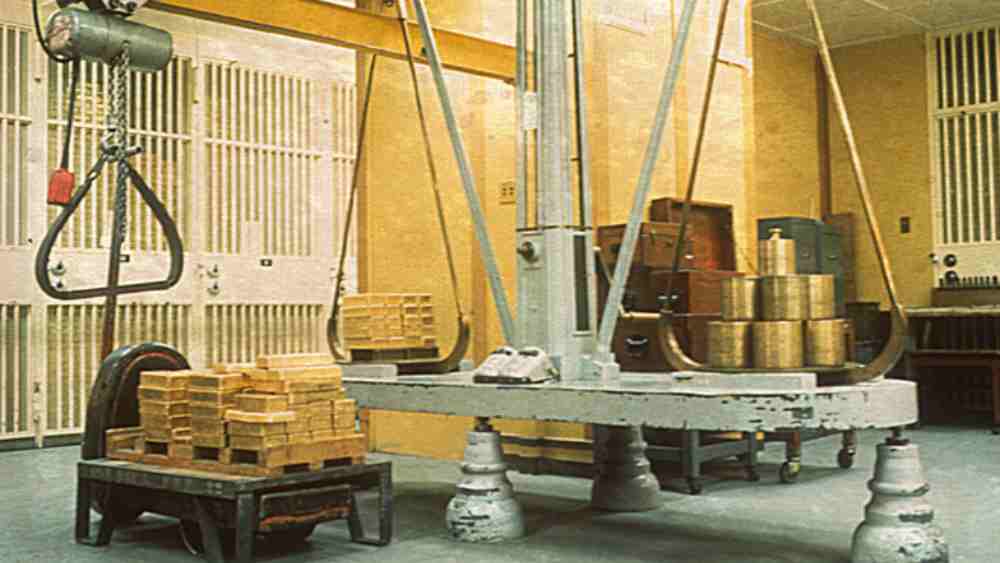 ওজন এবং মানে প্রতিটি সোনার বাট ১০০ শতাংশ শুদ্ধ। শুদ্ধতার বিচার হয় ব্যাঙ্কের নিজস্ব মাণদণ্ডে। প্রতিটি বাটের দেখভালের জন্যও রয়েছে বিশেষ প্রক্রিয়া। 