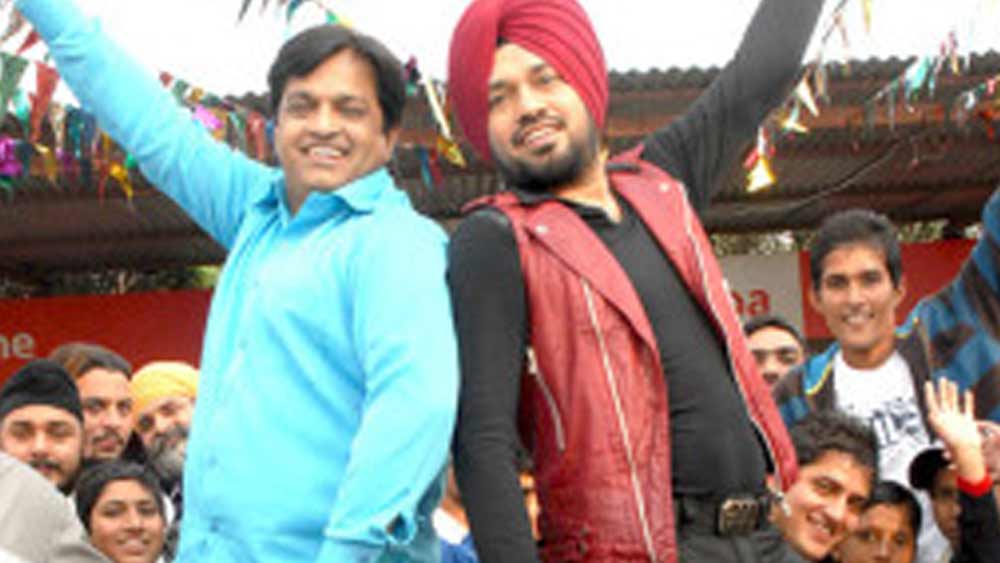 তিনি আগের চেয়ে অনেক মোটা হয়ে গিয়েছিলেন। নিজেকে এ রকম দেখতে একেবারেই পছন্দ করতেন না বিবেক। মানসিক ভাবে অনেক ভেঙে পড়তে শুরু করেছিলেন।