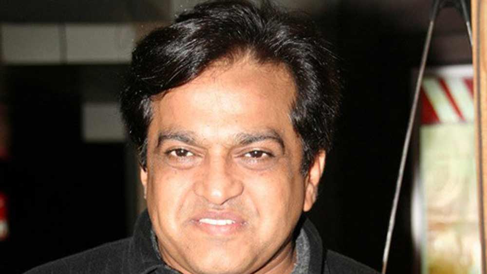 চটজলদি আবার আগের মতো নিজেকে করে তুলতে তিনি শেষে অস্ত্রোপচারের সিদ্ধান্ত নেন। চটজলদি মেদ কমাতে গিয়ে মাত্র ৪৭ বছর বয়সে থেমে যায় তাঁর জীবন-ঘড়ি।