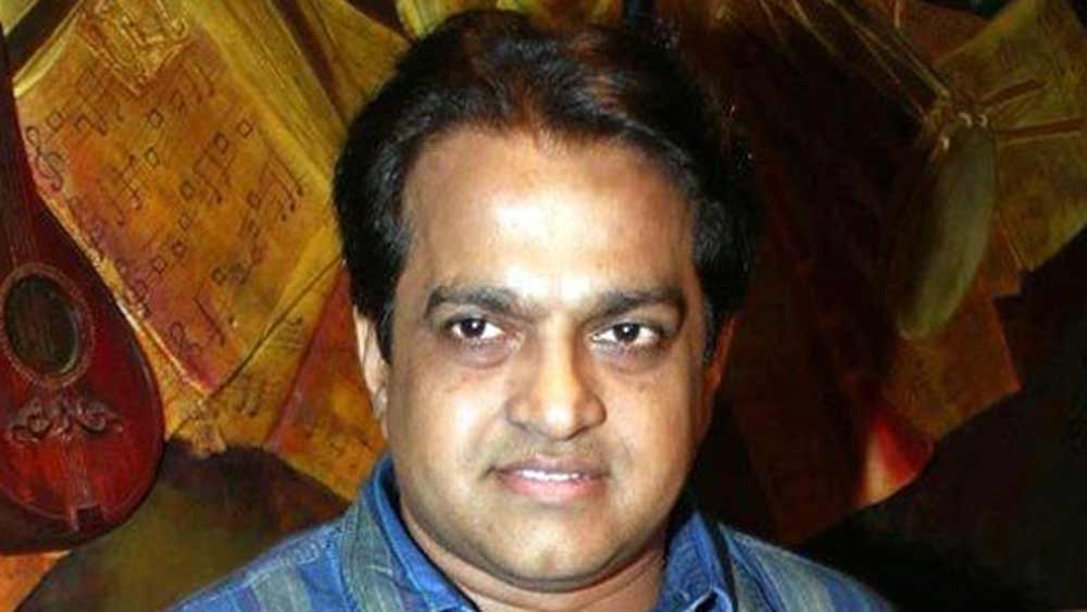 অস্ত্রোপচারের কিছু ক্ষণের মধ্যেই কোমায় চলে যান বিবেক। ৭ দিনের মাথায় ১০ জানুয়ারি তাঁর মৃত্যু হয়।