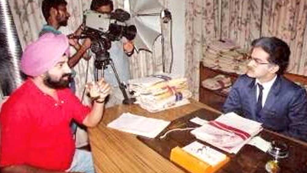 হৃদরোগের জন্য বহু বছর আগে থেকেই ওষুধ খেতেন তিনি। কিন্তু স্বাস্থ্য ফিরে পেরে এতটাই মরিয়া হয়ে উঠেছিলেন যে চিকিৎসকদের কাছে এই বিষয়টি সম্পূর্ণ গোপন করে গিয়েছিলেন।