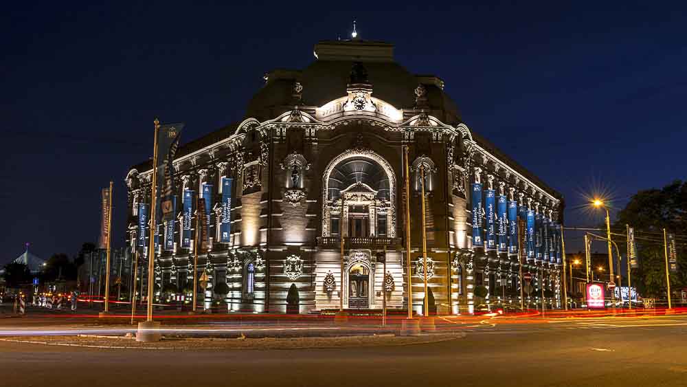 সার্বিয়া: আরটি-পিসিআর পরীক্ষার নেগেটিভ রিপোর্ট সঙ্গে রাখতে হবে। কিন্তু পরীক্ষাটি করাতে হবে যাত্রার মাত্র ৪৮ ঘণ্টার মধ্যে।