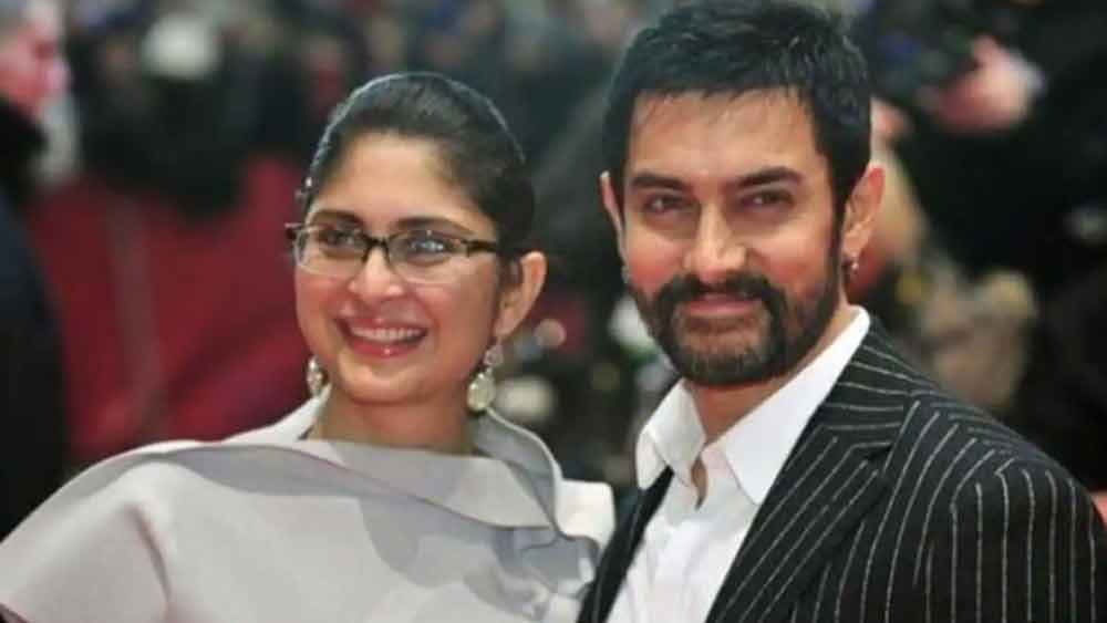 সেই প্রথম কিরণকে একটু অন্য ভাবে দেখেছিলেন আমির। কিরণের সঙ্গে কথা বলে ভাল লেগেছিল তাঁর। তার পর থেকেই নিয়মিত তাঁর সঙ্গে কথা বলা শুরু করেন আমির।