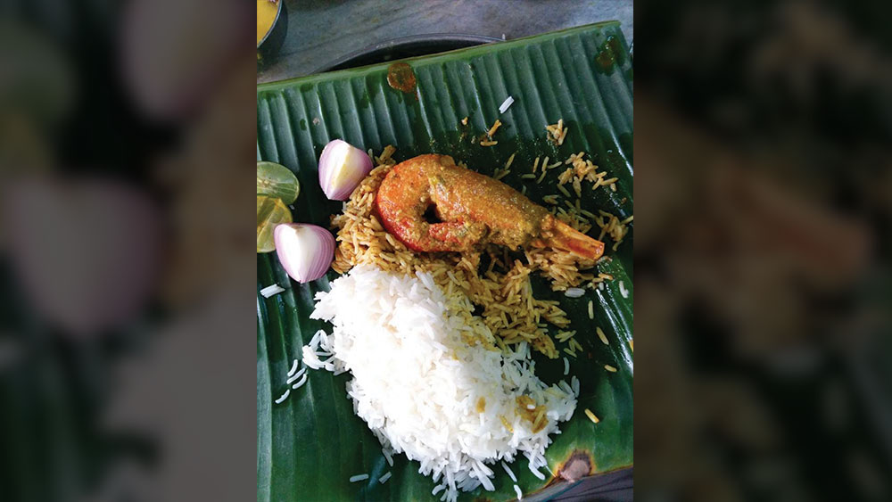 গরম ভাত সঙ্গে চিংড়ি মালাইকারি