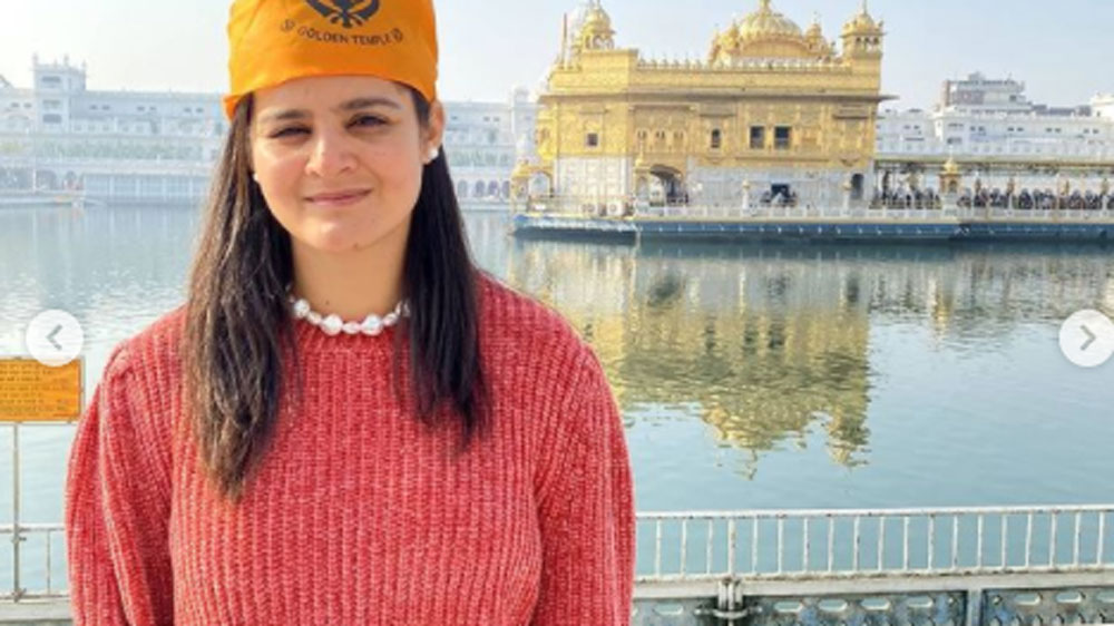 তার পরের বছরই তিনি আইপিএস পরীক্ষায় উত্তীর্ণ হন। সারা দেশের মধ্যে ৭৩৪ র‌্যাঙ্ক করেন। এখন তিনি পটনায় কর্মরত।