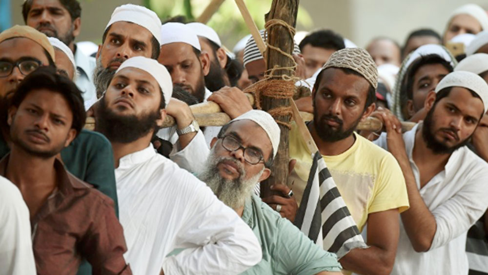 সংখ্যালঘু ভোটের একটা অংশ বামেদের দিকে ফিরলে অসুবিধায় পড়বে তৃণমূল। 