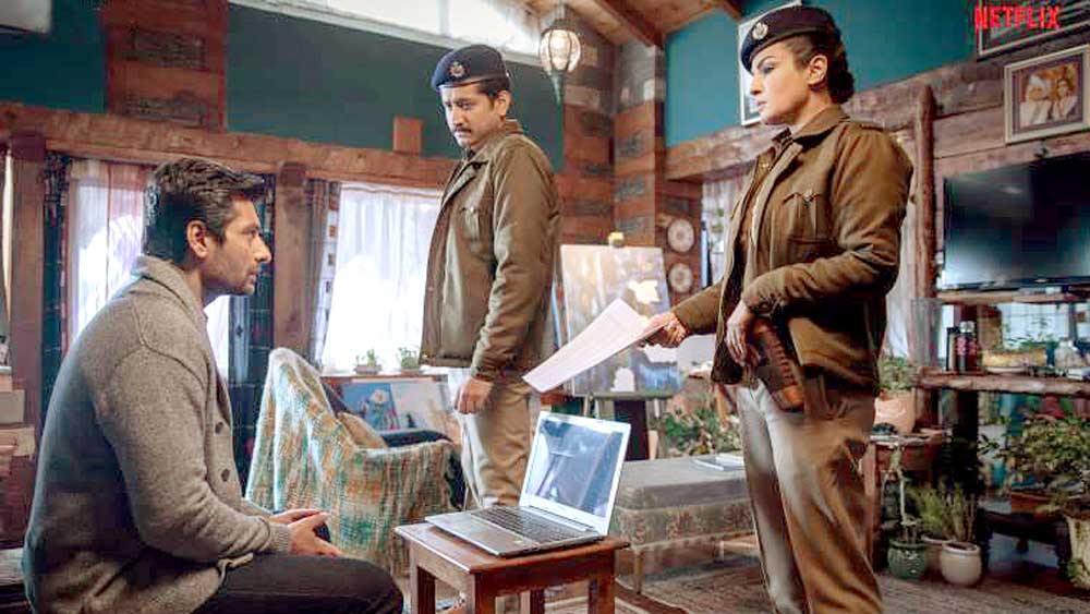 ‘আরণ্যক’এ পরমব্রত-রবিন।