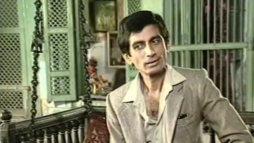 ধারাবাহিকে আমেরিকা থেকে বিয়ের পাত্রী পছন্দ করতে ভারতে এসেছিলেন যোগী। ১২টি রাশির ১২ জন তরুণীর সঙ্গে তাঁর আলাপ হয়েছিল। কিন্তু শেষ অবধি তিনি বিয়ে করেন অন্য এক তরুণীকে। মোপেড চালাতে দেখে তাঁকে পছন্দ হয়েছিল যোগীর। ঘটনাচক্রে সেই তরুণীকে বাস্তবেও বিয়ে করেছিলেন তিনি।