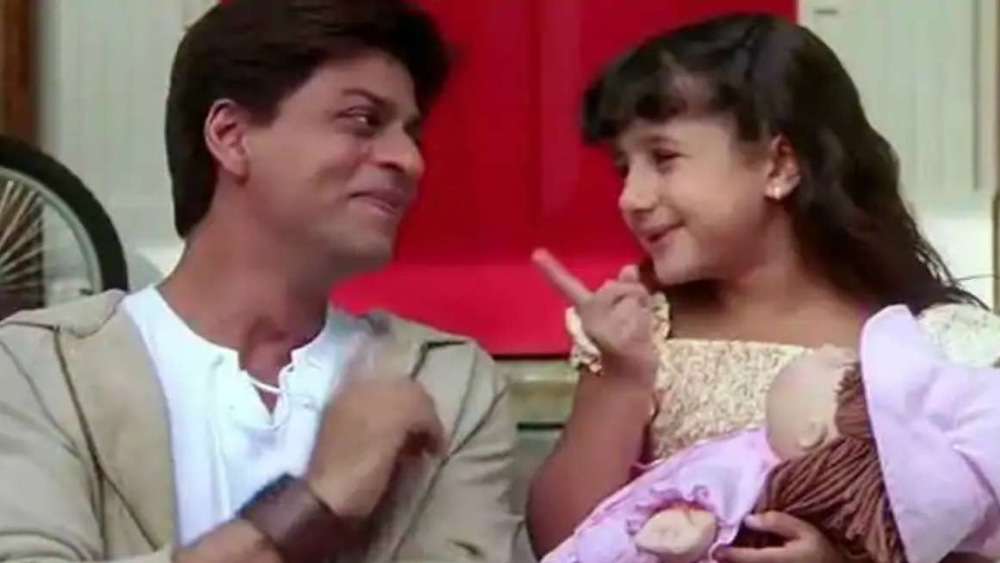 ঝনকের জন্ম ১৯৯৬ সালের ২৪ জানুয়ারি। শাহরুখ খানের ‘কল হো না হো’ ছবিতে তিনি অভিনয় করেন জয়া বচ্চনের পালিত মেয়ে জিয়া কপূরের ভূমিকায়। ‘ডেডলাইন: সির্ফ ২৪ ঘণ্টে’  ছবিতে তাঁর সহ-কুশীলব ছিলেন রজিত কপূর, কঙ্কণা সেনশর্মা, ইরফান খানের মতো তারকারা।