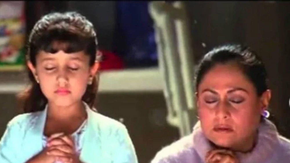 সুযোগ পেয়েছিলেন ‘ব্ল্যাক’ ছবিতেও। কিন্তু সে সময় এত বেশি দিন ডেট দেওয়া সম্ভব ছিল না ঝনকের পক্ষে। ফলে ছোট্ট মিশেলের চরিত্রে অভিনয় আর করা হয়নি। তবে ছবির তুলনায় ঝনক বেশি জনপ্রিয় হন ছোট পর্দায়। 