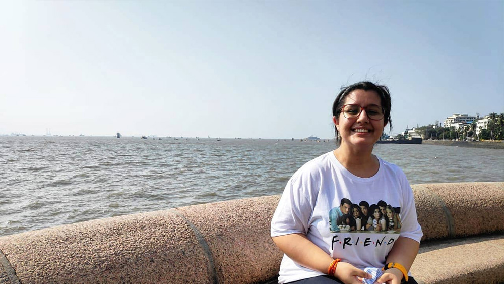 কিন্তু ঝনক কি হতাশ হয়ে বিনোদন দুনিয়াকে বিদায় জানালেন? উত্তরে তিনি জানিয়েছিলেন, হতাশা নয়। তিনি শৈশবকে উপভোগ করতে চাইছিলেন। এমন নয়, তাঁর স্কুল এবং পড়াশোনা ব্যাহত হচ্ছিল। অভিনয়ের ব্যস্ত সূচির বাইরেই সব কিছু করছিলেন তিনি।