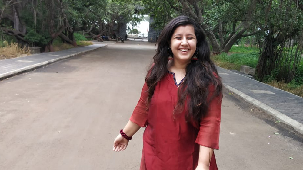 তবে অতীতের জনপ্রিয় এই শিশুশিল্পী জানিয়েছেন, জীবনের স্বপ্ন পূর্ণ হয়নি ঠিকই। তবে বাবা মা এবং পরিবারের বাকি সদস্য তাঁর পাশে আছেন।