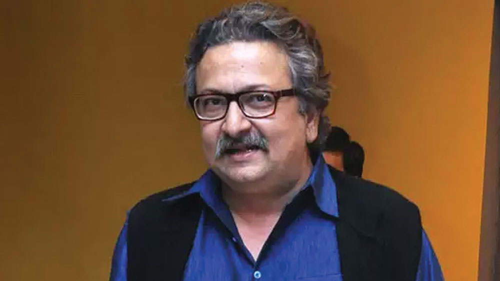 ভরত কল- ৫ ফেব্রুয়ারি ব্রাত্য বসুর হাত ধরে তৃণমূলে নাম লেখালেন বর্ষীয়ান অভিনেতা ভরত কল। ‘খাদ’, ‘বাদশাহি আংটি’-সহ একাধিক ছবি এবং বিভিন্ন ধারাবাহিকে অভিনয় করেছেন কাশ্মীরি পণ্ডিত ভরত। কাশ্মীর থেকে ৩৭০ ধারা তুলে নেওয়ার পর প্রধানমন্ত্রী ও কেন্দ্রীয় স্বরাষ্ট্রমন্ত্রীকে অভিনন্দন জানানোর পর তৃণমূলে যোগ দেওয়ায় তাঁকে নিয়ে কম চর্চা হয়নি।