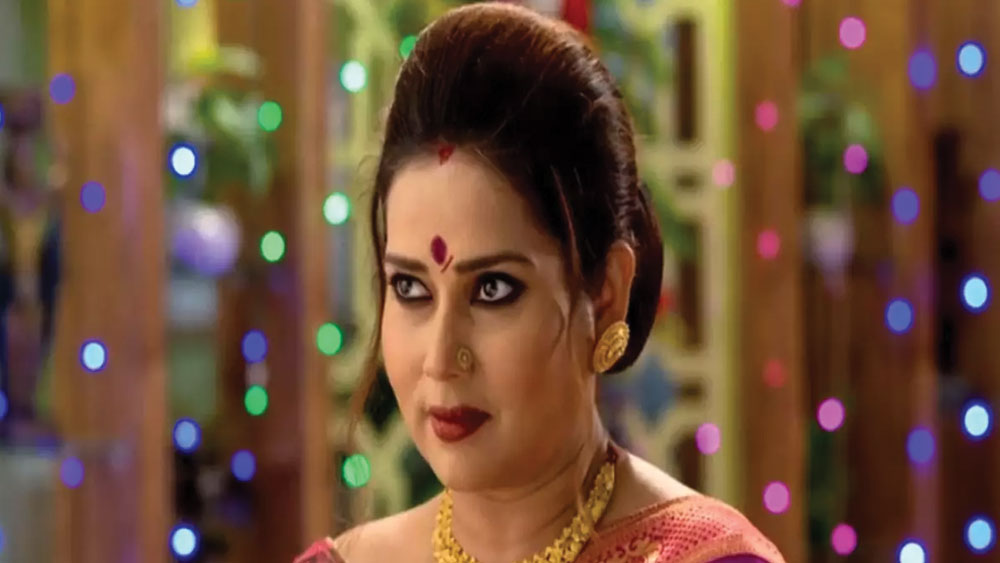 ত্রমিলা ভট্টাচার্য- ‘পটল কুমার গানওয়ালা’ ধারাবাহিকের খলনায়িকা কৈলাস বিজয়বর্গীয়, দিলীপ ঘোষের হাত ধরে বিজেপিতে নাম লিখিয়েছেন ১৭ ফেব্রুয়ারি। সে দিন তাঁর সঙ্গে ছিলেন পাপিয়া অধিকারী, যশ দাশগুপ্ত, সৌমিলি বিশ্বাস-সহ আরও অনেকে।