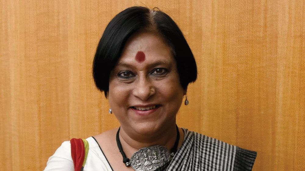 সুদেষ্ণা রায়- টলিউডের প্রথম সারির পরিচালক জুটি সুদেষ্ণা রায় ও অভিজিৎ গুহ। ‘ক্রস কানেকশন’, ‘দেখ কেমন লাগে’-সহ একাধিক জনপ্রিয় ছবি বানিয়েছেন তাঁরা। রাজ চক্রবর্তীর সঙ্গে একই দিনে সাহাগঞ্জে গিয়ে ঘাসফুলের পতাকা হাতে নিয়েছেন তিনি।