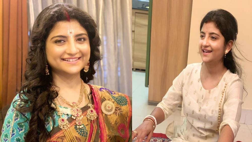 অদিতির বাবা গান ভালবাসতেন। তাঁর একটা গানের খাতা ছিল। বাবার সঙ্গে সুর মেলাতেন অদিতি। তবে সঙ্গীতশিক্ষার হাতেখড়ি মায়ের কাছে। গান শিখতে শিখতেই বিয়ে হয়ে গিয়েছিল মায়ের। শুনেছিলেন অদিতি। হারমোনিয়াম নিয়ে শ্বশুরবাড়ি চলে এসেছিলেন মা। নিজের অসম্পূর্ণ স্বপ্ন মেয়ের মধ্যে পূর্ণ হওয়ার কথা ভেবেছিলেন তিনি।