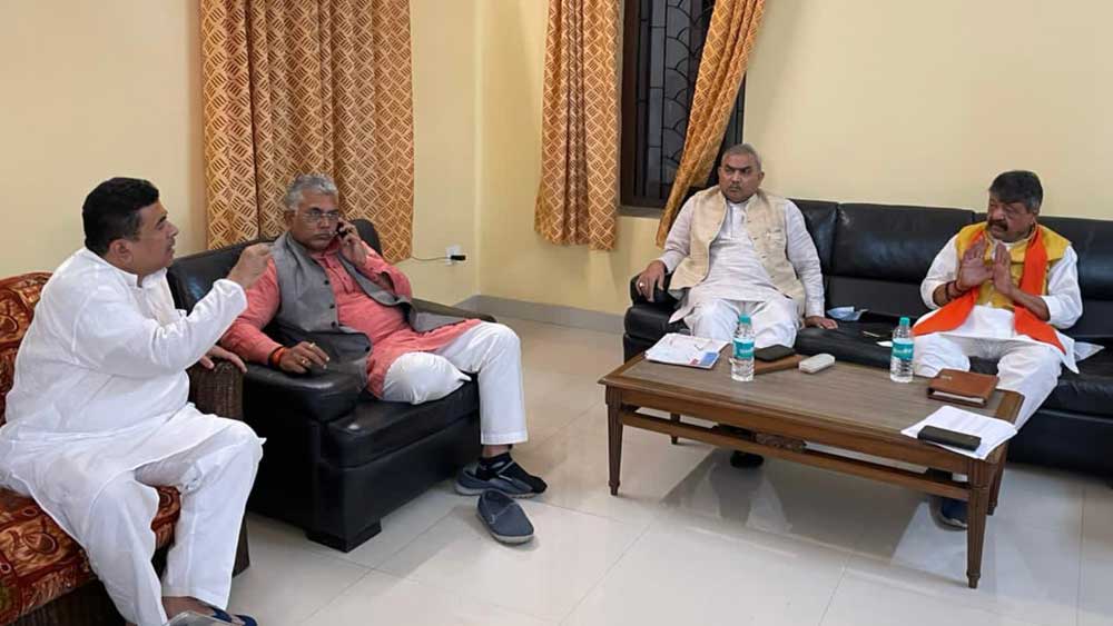 মোদীর সভার আগে গভীর রাত পর্যন্ত আলোচনায় রাজ্য বিজেপি নেতৃত্ব।