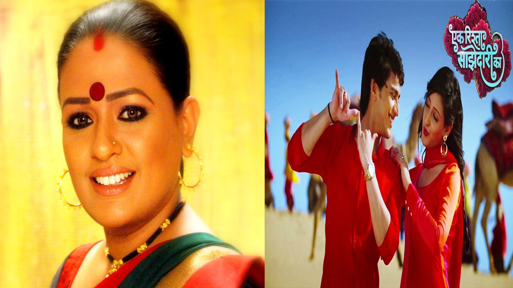 মুরলী হলেন অশ্বিনীর দ্বিতীয় পক্ষের স্বামী। এর আগে ১৯৯৮ সালে অশ্বিনী বিয়ে করেছিলেন সহ-অভিনেতা নীতেশ পাণ্ডেকে। ‘এক রিশতা সাঝেদারি কা’ ধারাবাহিকে একসঙ্গে কাজ করতেন তাঁরা।