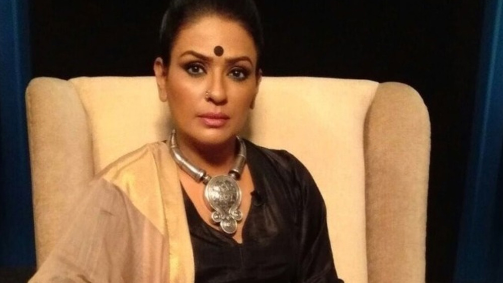 বিয়ের ৪ বছর পরে বিচ্ছেদ হয়ে যায় নীতেশ-অশ্বিনীর। এর পর নীতেশ বিয়ে করেন আর এক অভিনেত্রী অর্পিতা পাণ্ডেকে। তাঁদের সম্পর্ক কি তৈরি হয়েছিল অশ্বিনীর সঙ্গে নীতেশের বিবাহিত জীবনেই? এই প্রশ্নের উত্তরে কিছু বলতে চাননি অশ্বিনী। জানিয়েছেন, যে সম্পর্ক ভেঙে বেরিয়ে এসেছেন, সেটা নিয়ে কিছু বলতে চান না।