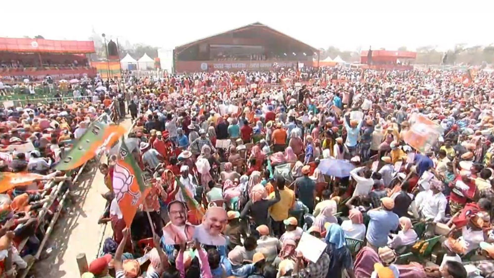 সরাসরি: রেসকোর্সে নামল মোদীর কপ্টার, ব্রিগেডের মঞ্চে আর কিছু ক্ষণের মধ্যেই