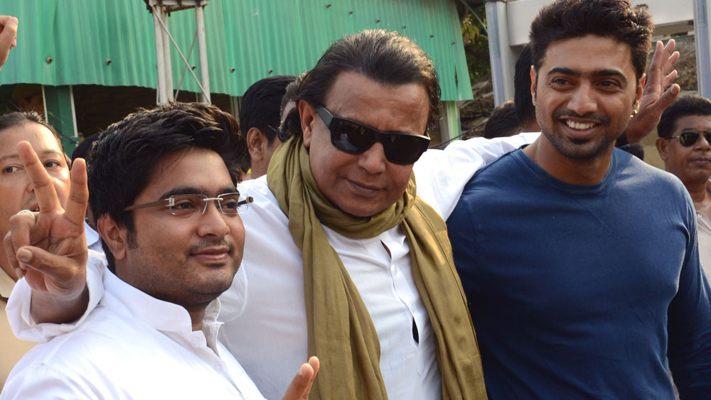 ২০১৪ সালের লোকসভা নির্বাচনে তৃণমূলের হয়ে প্রচারে যোগ দেন মিঠুন। জোড়াফুল শিবিরের বিভিন্ন প্রার্থীর হয়ে প্রচার চালান তিনি।