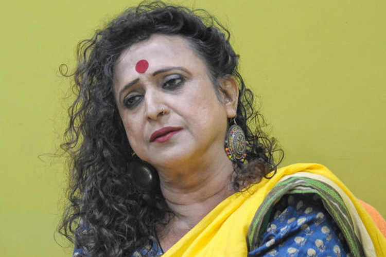 মেয়েরা মানচিত্রের বিভিন্ন ভাঁজে ধর্ষিতা, খুন হওয়ার ভবিতব্যে আজও নারীদিবস পালন করছে 