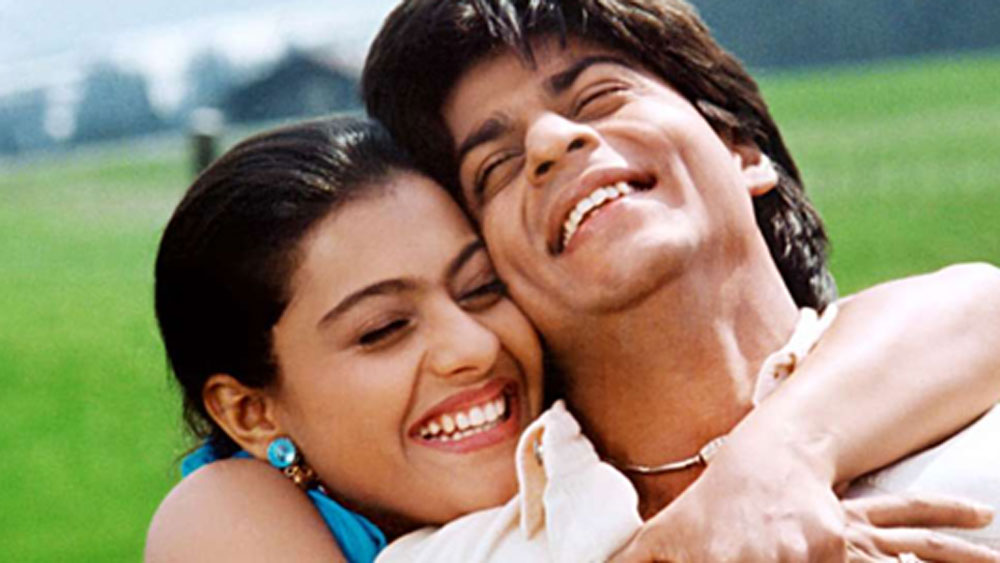 রোজ বেলা সাড়ে ১১টায় এই ছবি দেখানো হয়। এই ছবির ক্ষেত্রে একটি বিষয় এখনও বদলাননি কর্তৃপক্ষ। এর টিকিট মূল্য। ব্যালকনি ৩০ টাকা, ড্রেস সার্কল ২৫ টাকা এবং স্টল টিকিট ২০ টাকা।