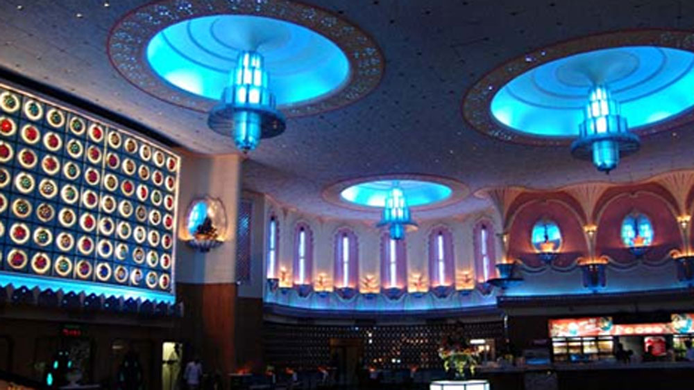 এই কয়েক দিনেই অন্তত ৩ হাজার দর্শক ছবিটি রাজ মন্দিরে গিয়ে দেখেছেন। ৩ লাখ টাকার টিকিট বিক্রি হয়েছে।