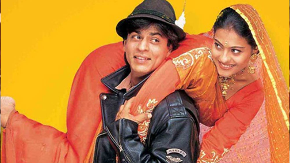 ‘হম আপকে হ্যায় কৌন’ এবং ‘দিলওয়ালে দুলহনিয়া লে জায়েঙ্গে’। ১৯৯৪ সালে মুক্তি পেয়েছিল সলমন খান এবং মাধুরী দীক্ষিতের ছবি ‘হম আপকে হ্যায় কৌন’। আর তার পরের বছর মুক্তি পায় ‘দিলওয়ালে দুলহনিয়া লে জায়েঙ্গে’।