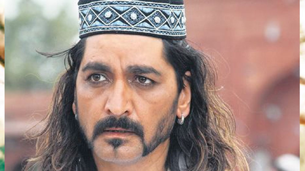 দুর্দান্ত অভিনয় করেছিলেন নির্মল। প্রথম ছবিতেই দর্শকদের নজর কেড়ে নেন। তাঁর অভিনয় ভূয়সী প্রশংসিত হয়।