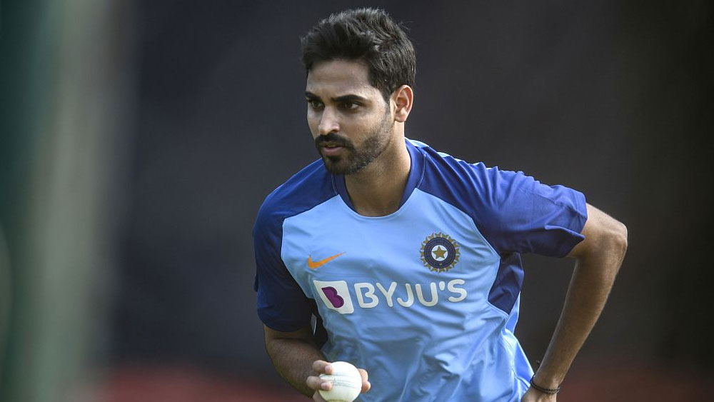 ভুবনেশ্বর কুমার: সুস্থ ভুবি। তাঁর সুইং চিন্তায় ফেলতে পারে ইংল্যান্ডকে। ভারতীয় দলের বোলিং আক্রমণে তাঁর অভিজ্ঞতা কাজে লাগবে বিরাটদের।