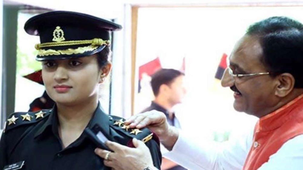 আরুশির আর এক বোন শ্রেয়সী নিশঙ্ক ভারতীয় সেনাবাহিনীতে কর্মরত। তিনি উত্তরাখণ্ডের সেনা হাসপাতালের চিকিৎসক।