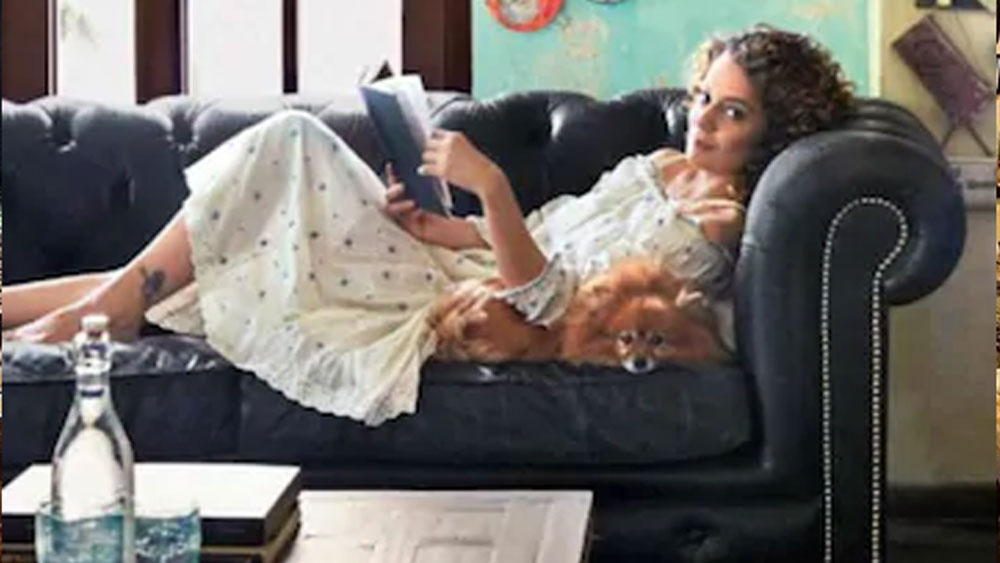 বিভিন্ন কারণে কঙ্গনা রানাউত সব সময়ই খবরে থাকেন। কখনও কোনও বিষয়ে তাঁর কড়া প্রতিক্রিয়া তাঁকে শিরোনামে নিয়ে আসে তো কখনও তাঁর অভিনীত ছবি কিংবা নেটমাধ্যমে তাঁর কোনও পোস্ট।