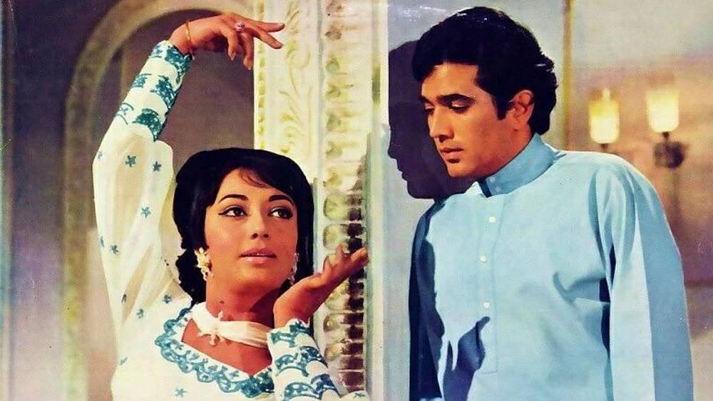 পরে ১৯৬৬ সালে পরিচালক রবি নায়ারকেই বিয়ে করেছিলেন সাধনা। বিয়ের পরেও কয়েক বছর তিনি অভিনয় করেছিলেন। কিন্তু সাতের দশক থেকে অন্তরালে চলে গিয়েছিলেন। কারণ পর্দায় নায়িকা থেকে চরিত্রাভিনেত্রী হতে রাজি ছিলেন না সাধনা।