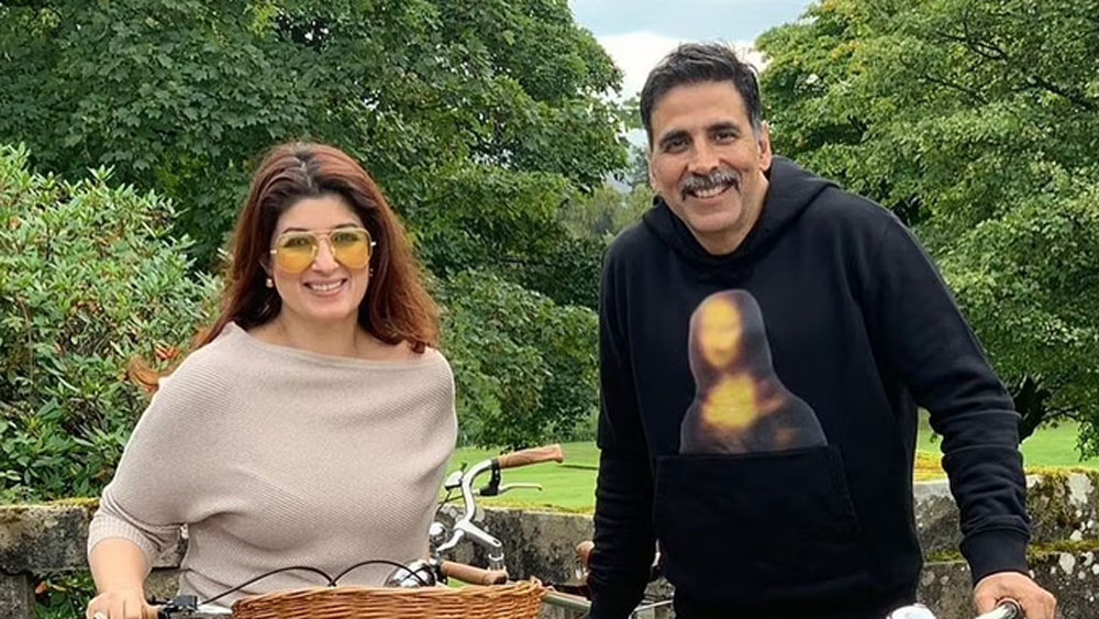 অনিচ্ছাকৃত এই আঘাতের জন্য রাজেশের সমস্ত অনুরাগী বিশেষ করে টুইঙ্কল এবং ডিম্পলের কাছে ক্ষমা চেয়ে নেন তিনি।