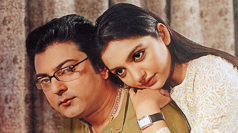 ২০১৪ সালে ৮ লাখ টাকায় একটি গাড়ি কিনেছিলেন জুন। গয়না এবং অন্যান্য মূল্যবান দ্রবাদি রয়েছে ২ লাখ ৩০ হাজার টাকার।