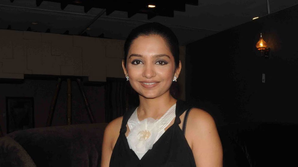 তাঁর সঙ্গে ছিলেন নারায়ণগড়ের তৃণমূল বিধায়ক প্রদ্যুৎ ঘোষ। এ বারের নির্বাচনে জুনের নির্বাচনী এজেন্ট তিনিই।